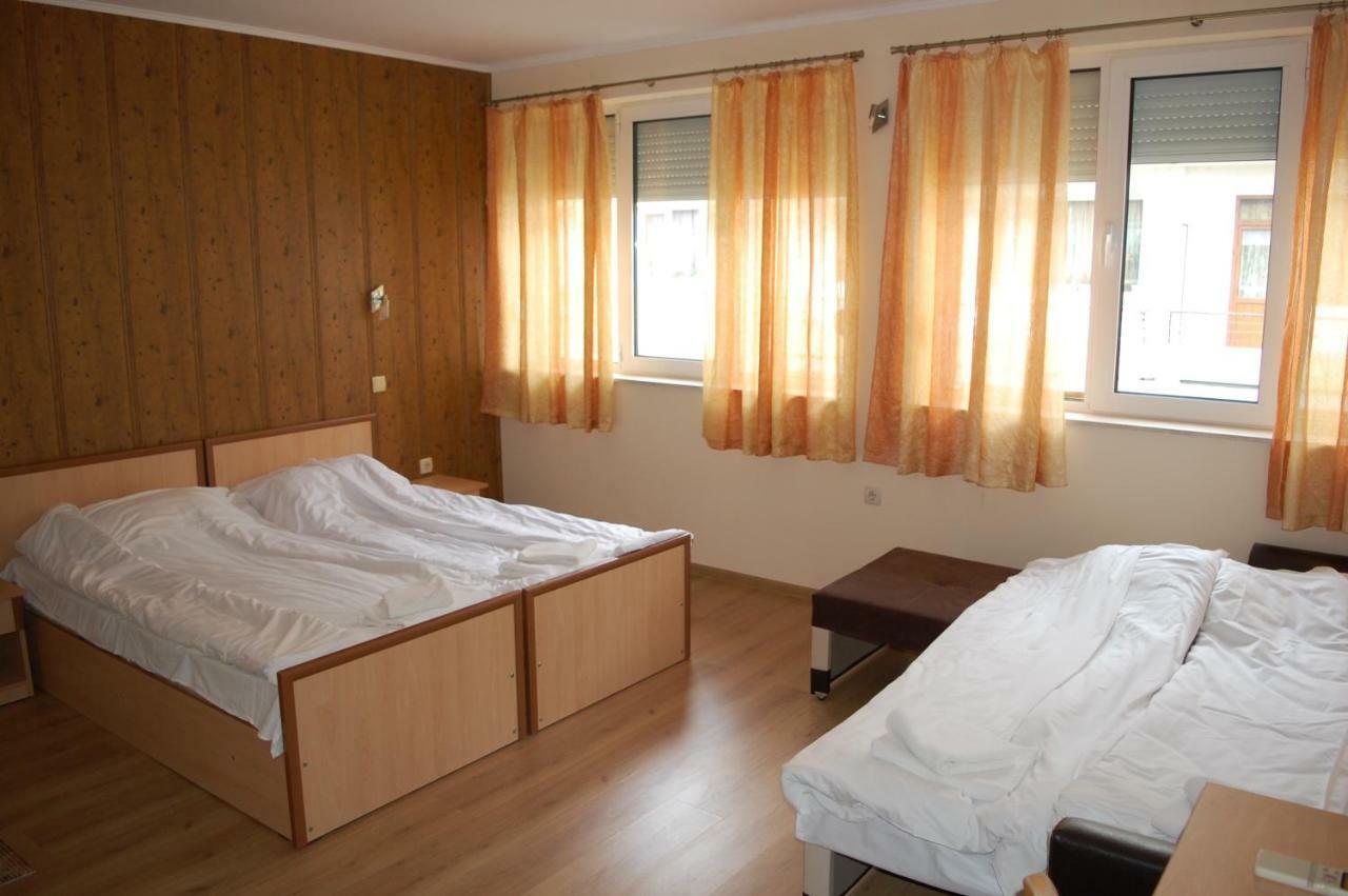 Hotel Vitosha トリャブナ エクステリア 写真
